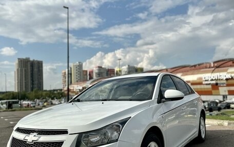 Chevrolet Cruze II, 2012 год, 950 000 рублей, 2 фотография