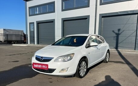 Opel Astra H, 2011 год, 699 000 рублей, 2 фотография