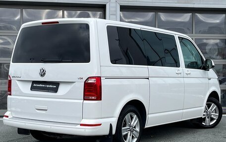 Volkswagen Multivan T6 рестайлинг, 2017 год, 3 990 000 рублей, 8 фотография