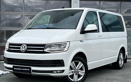 Volkswagen Multivan T6 рестайлинг, 2017 год, 3 990 000 рублей, 1 фотография