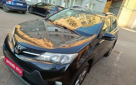 Toyota RAV4, 2015 год, 2 300 000 рублей, 1 фотография