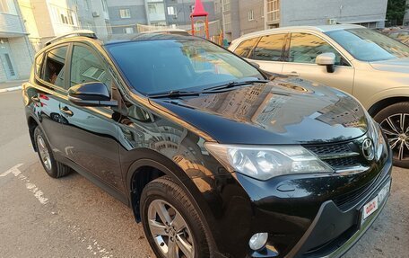 Toyota RAV4, 2015 год, 2 300 000 рублей, 2 фотография