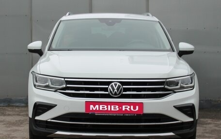 Volkswagen Tiguan II, 2021 год, 2 950 000 рублей, 6 фотография