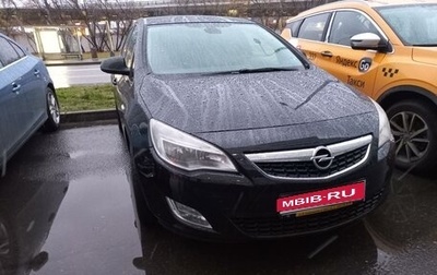 Opel Astra J, 2011 год, 795 000 рублей, 1 фотография