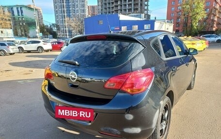 Opel Astra J, 2011 год, 795 000 рублей, 9 фотография