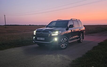 Toyota Land Cruiser 200, 2018 год, 11 800 000 рублей, 9 фотография