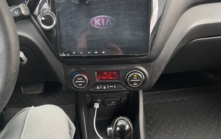 KIA Rio III рестайлинг, 2014 год, 970 000 рублей, 10 фотография