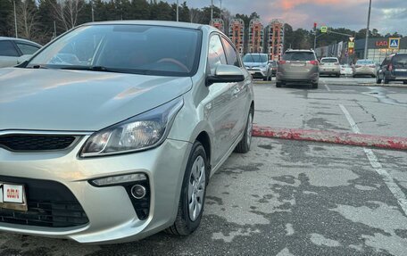 KIA Rio IV, 2018 год, 1 100 000 рублей, 5 фотография