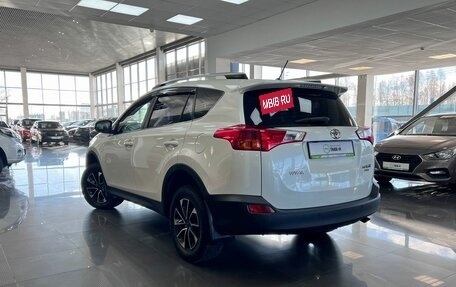 Toyota RAV4, 2015 год, 2 095 000 рублей, 6 фотография