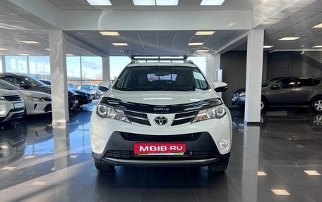 Toyota RAV4, 2015 год, 2 095 000 рублей, 3 фотография