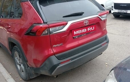 Toyota RAV4, 2021 год, 3 350 000 рублей, 1 фотография