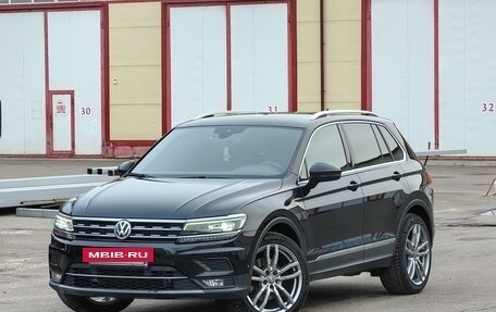 Volkswagen Tiguan II, 2018 год, 4 233 660 рублей, 2 фотография