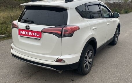 Toyota RAV4, 2017 год, 3 100 000 рублей, 3 фотография