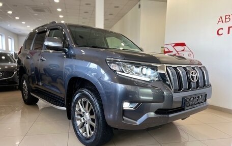 Toyota Land Cruiser Prado 150 рестайлинг 2, 2020 год, 6 590 000 рублей, 3 фотография