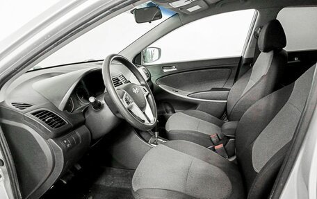 Hyundai Solaris II рестайлинг, 2012 год, 869 000 рублей, 16 фотография