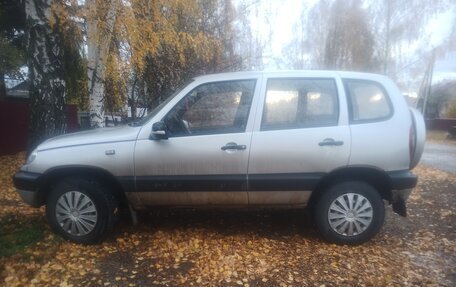 Chevrolet Niva I рестайлинг, 2005 год, 300 000 рублей, 3 фотография