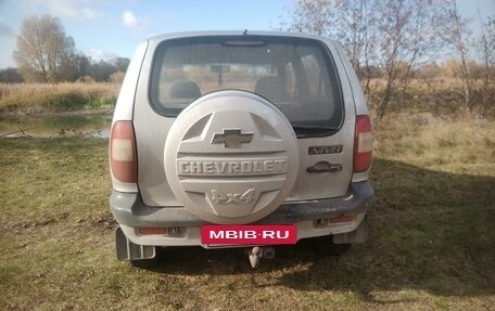 Chevrolet Niva I рестайлинг, 2005 год, 300 000 рублей, 5 фотография