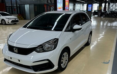 Honda Fit, 2021 год, 1 980 000 рублей, 3 фотография