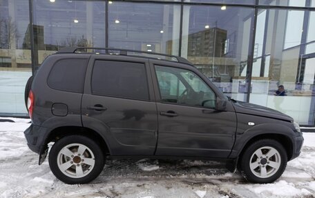 Chevrolet Niva I рестайлинг, 2019 год, 990 000 рублей, 4 фотография