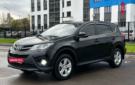 Toyota RAV4, 2013 год, 1 999 999 рублей, 2 фотография