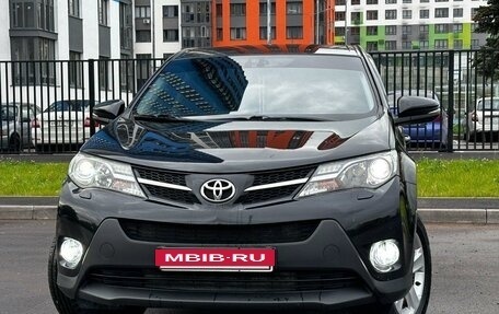 Toyota RAV4, 2013 год, 1 999 999 рублей, 17 фотография