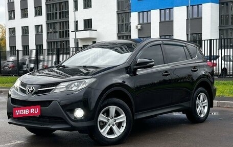 Toyota RAV4, 2013 год, 1 999 999 рублей, 16 фотография