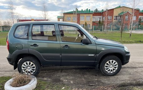 Chevrolet Niva I рестайлинг, 2011 год, 550 000 рублей, 7 фотография