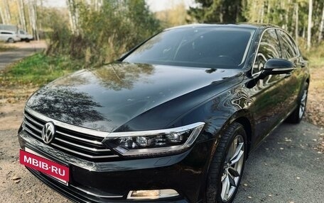 Volkswagen Passat B8 рестайлинг, 2019 год, 2 850 000 рублей, 23 фотография