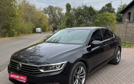 Volkswagen Passat B8 рестайлинг, 2019 год, 2 850 000 рублей, 4 фотография