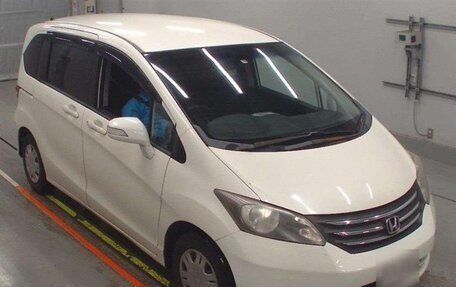 Honda Freed I, 2011 год, 860 000 рублей, 3 фотография