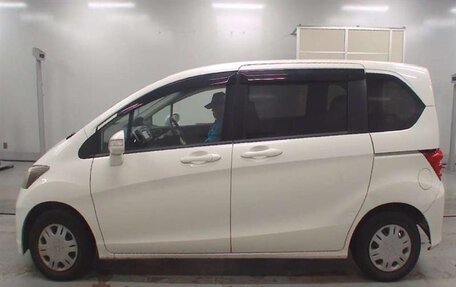 Honda Freed I, 2011 год, 860 000 рублей, 7 фотография