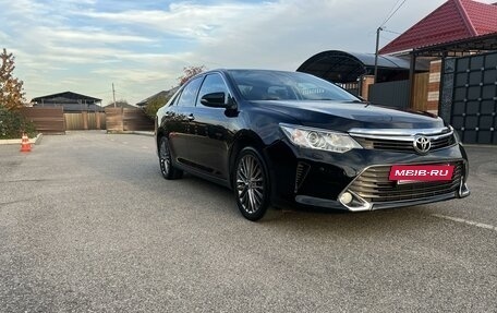 Toyota Camry, 2016 год, 2 200 000 рублей, 2 фотография