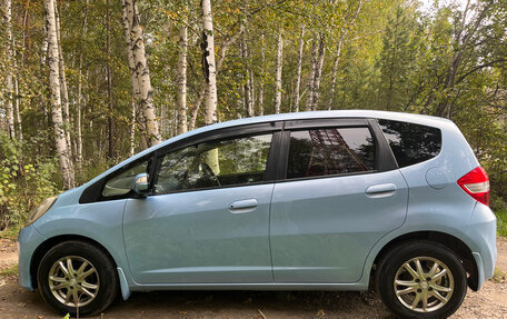 Honda Fit III, 2012 год, 975 000 рублей, 6 фотография