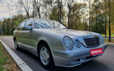 Mercedes-Benz E-Класс, 2000 год, 1 200 000 рублей, 4 фотография