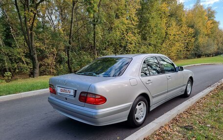 Mercedes-Benz E-Класс, 2000 год, 1 200 000 рублей, 25 фотография