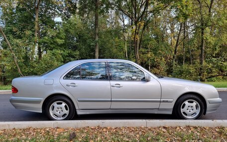 Mercedes-Benz E-Класс, 2000 год, 1 200 000 рублей, 22 фотография