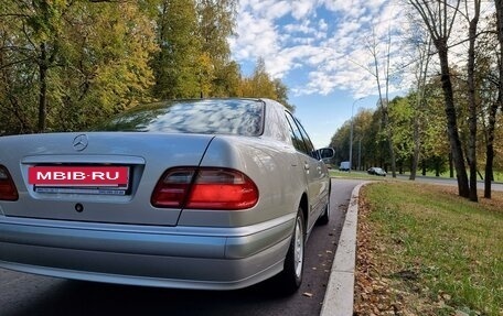 Mercedes-Benz E-Класс, 2000 год, 1 200 000 рублей, 24 фотография