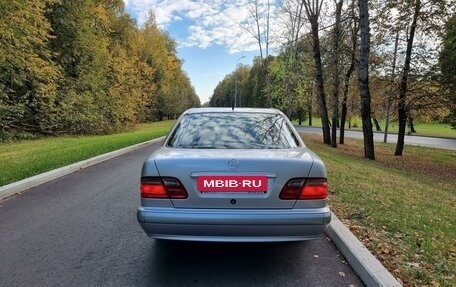 Mercedes-Benz E-Класс, 2000 год, 1 200 000 рублей, 20 фотография