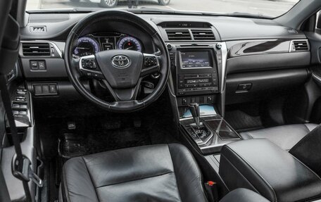 Toyota Camry, 2015 год, 2 199 000 рублей, 6 фотография