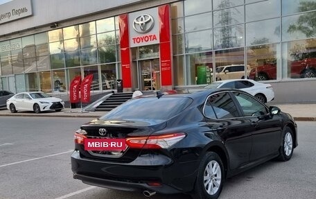 Toyota Camry, 2020 год, 2 650 000 рублей, 15 фотография