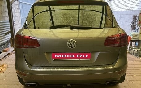 Volkswagen Touareg III, 2011 год, 3 000 000 рублей, 4 фотография