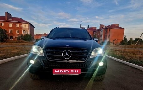 Mercedes-Benz M-Класс, 2010 год, 2 350 000 рублей, 4 фотография