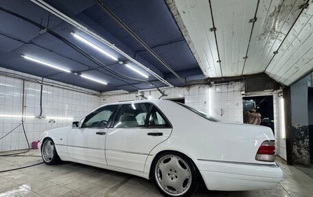 Mercedes-Benz S-Класс, 1996 год, 950 000 рублей, 2 фотография