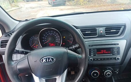 KIA Rio III рестайлинг, 2012 год, 800 000 рублей, 12 фотография