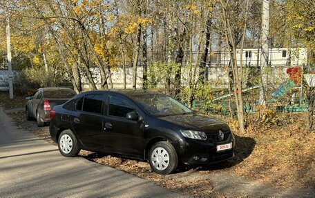 Renault Logan II, 2017 год, 470 000 рублей, 3 фотография