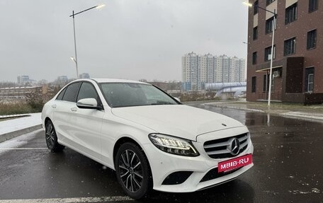 Mercedes-Benz C-Класс, 2019 год, 3 500 000 рублей, 4 фотография