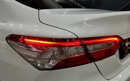 Toyota Camry, 2018 год, 2 639 000 рублей, 10 фотография