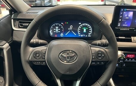 Toyota RAV4, 2024 год, 4 690 000 рублей, 26 фотография