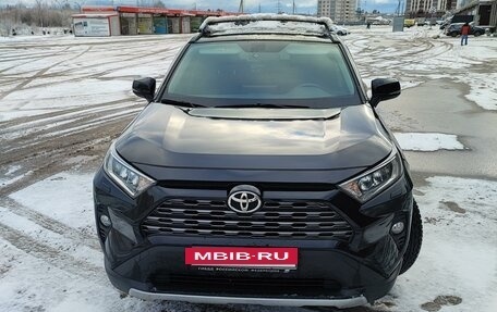 Toyota RAV4, 2020 год, 3 700 000 рублей, 11 фотография