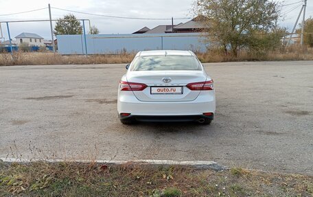 Toyota Camry, 2020 год, 3 850 000 рублей, 2 фотография